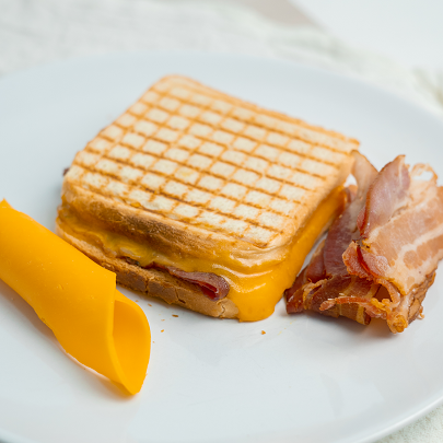 Grilled cheese baconnel